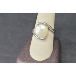 Sterling Silver‎ & White Pearl Ring Modern Swirl Design Size 10 Lovely 46
